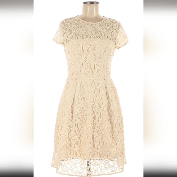J. Crew Dresses & Skirts - J.Crew Cocktail Dress in Cream lace over sleeveless bodice